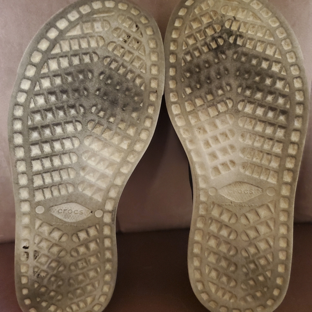 Crocks - Picture 4 of 6